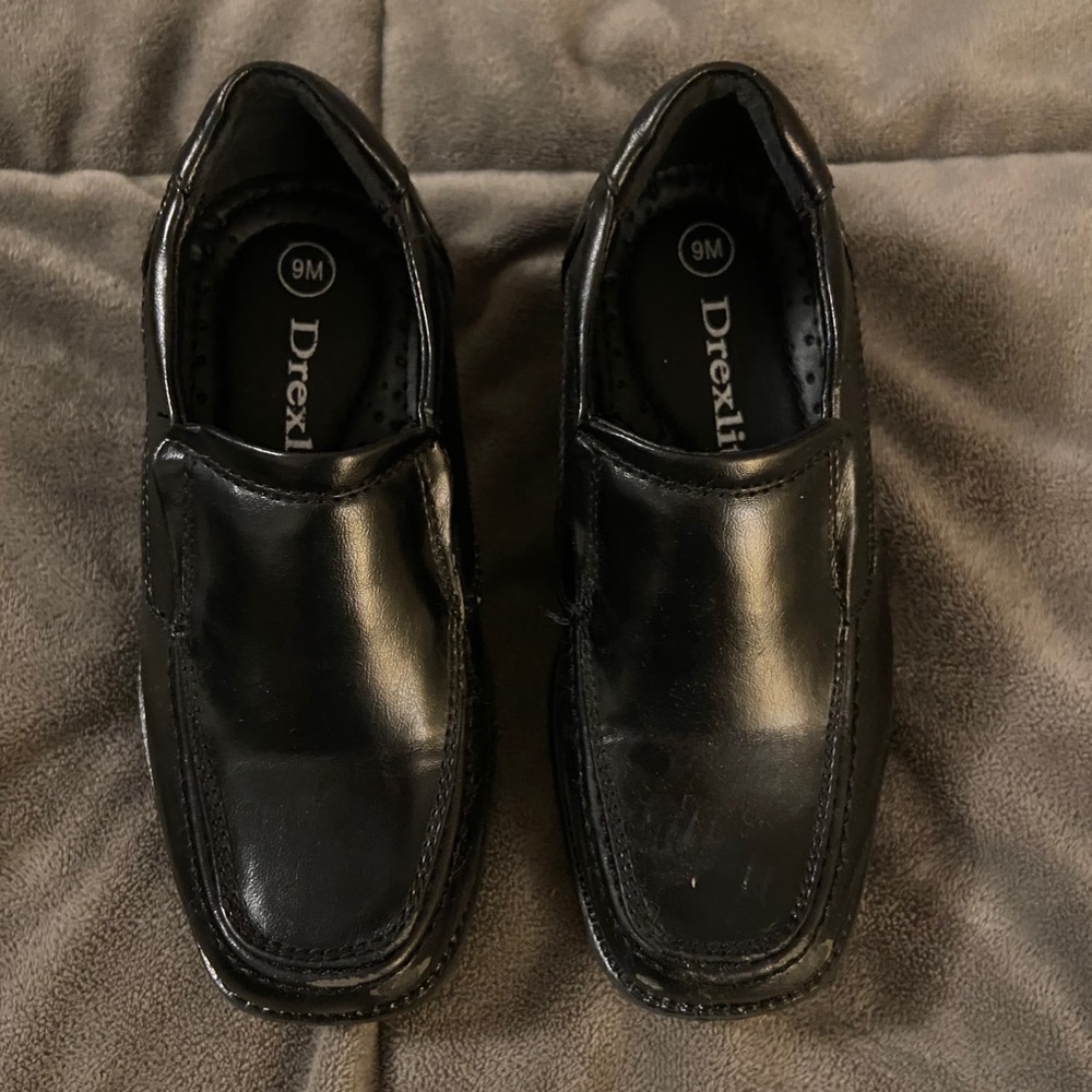 kids drexlite dress shoes